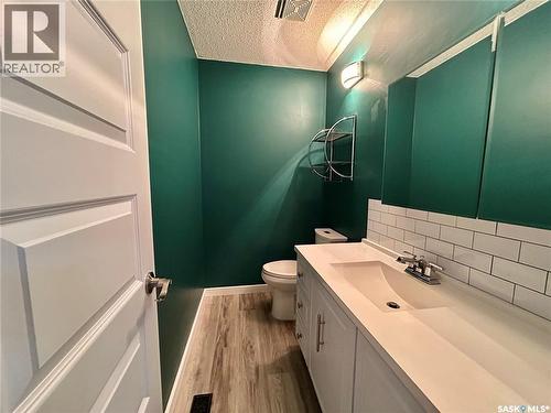 116 6Th Street E, Nipawin, SK - Indoor Photo Showing Bathroom