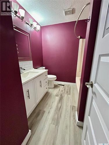 116 6Th Street E, Nipawin, SK - Indoor Photo Showing Bathroom