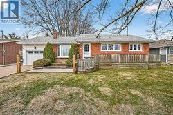 156 CHESLEY Street  Hamilton, ON L9C 3W3