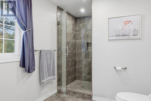 605 Rowanwood Avenue, Ottawa, ON - Indoor Photo Showing Bathroom