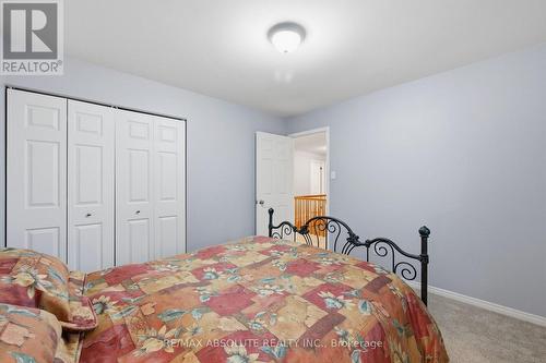 605 Rowanwood Avenue, Ottawa, ON - Indoor Photo Showing Bedroom