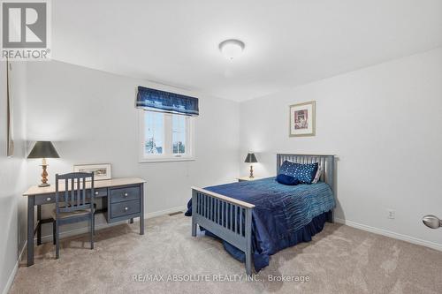 605 Rowanwood Avenue, Ottawa, ON - Indoor Photo Showing Bedroom