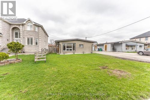 7648 Redstone Road, Mississauga, ON - Outdoor