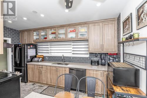 7648 Redstone Road, Mississauga, ON - Indoor Photo Showing Kitchen With Double Sink