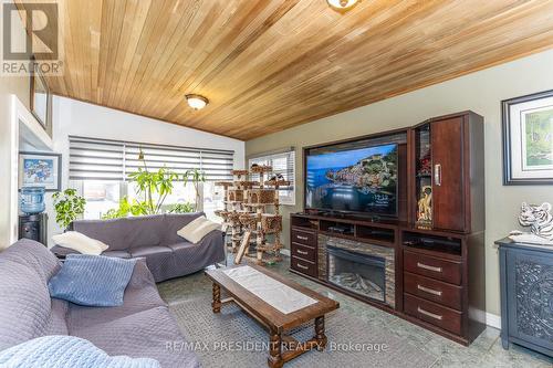 7648 Redstone Road, Mississauga, ON - Indoor Photo Showing Living Room With Fireplace