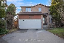 1335 QUINPOOL COURT  Mississauga, ON L5C 4J3