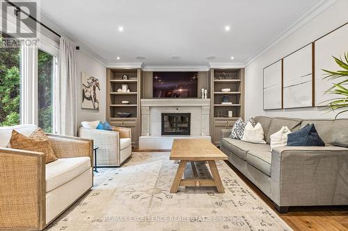 2446 Hammond Road, Mississauga, ON - Indoor Photo Showing Living Room With Fireplace