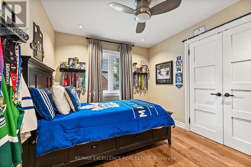 2446 Hammond Road, Mississauga, ON - Indoor Photo Showing Bedroom