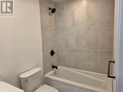 805 - 4878 Powers Common, Burlington, ON - Indoor Photo Showing Bathroom