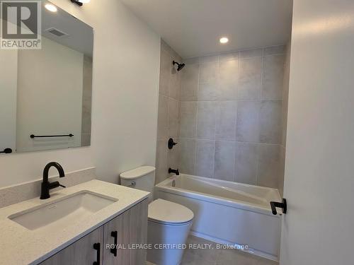 805 - 4878 Powers Common, Burlington, ON - Indoor Photo Showing Bathroom