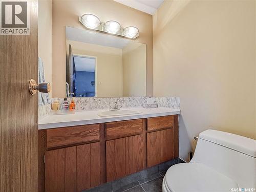 3946 Diefenbaker Drive, Saskatoon, SK - Indoor Photo Showing Bathroom