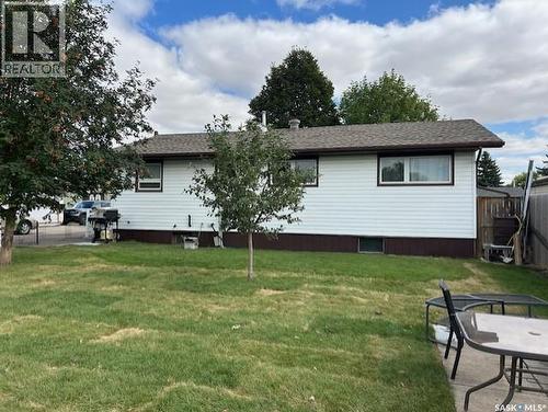 18 Waterloo Road, Yorkton, SK - Outdoor