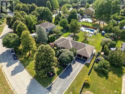 2 BLUEHERON LANE  Hamilton, ON L0R 1H1