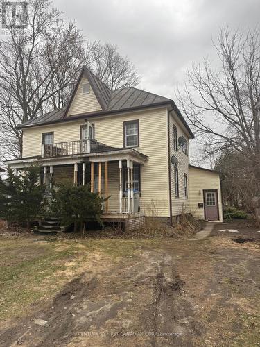 106 AND 108 CENTRE STREET W  Strathroy-Caradoc (Nw), ON N7G 1V1