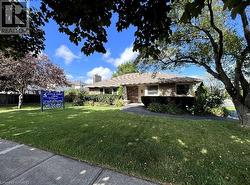 2409 WALKER'S Line  Burlington, ON L7M 4K1