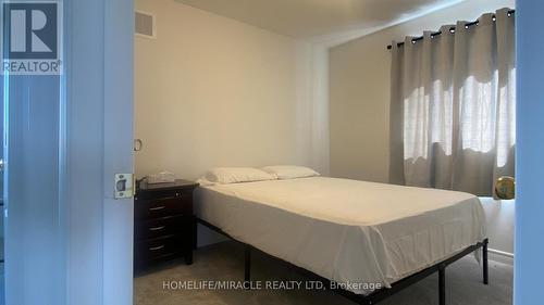 143 Devonleigh Gate, Grey Highlands, ON - Indoor Photo Showing Bedroom