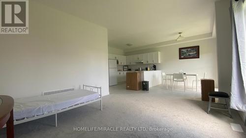 143 Devonleigh Gate, Grey Highlands, ON - Indoor Photo Showing Other Room