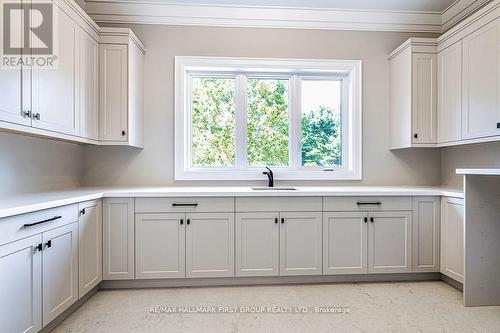 10 Philips Road, Whitby, ON - Indoor Photo Showing Kitchen