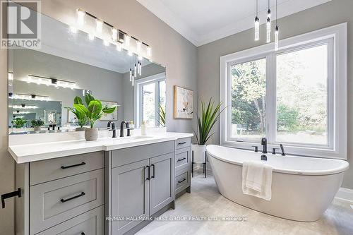 10 Philips Road, Whitby, ON - Indoor Photo Showing Bathroom