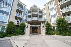 101 - 670 GORDON STREET Whitby (Port Whitby), ON L1N 0K9