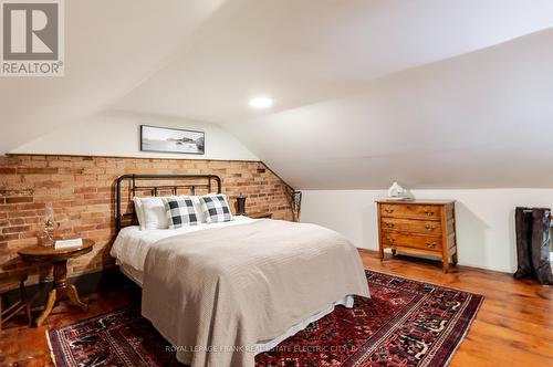4242 Cedar Valley Road, Clarington, ON - Indoor Photo Showing Bedroom