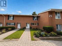 4 - 25 ROMFIELD CIRCUIT Markham, ON L3T 3H4