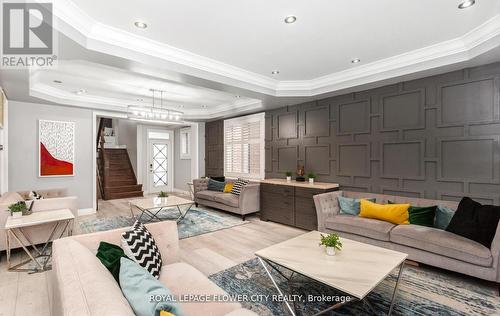21 Arkwright Drive, Brampton, ON - Indoor Photo Showing Living Room
