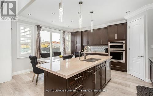 21 Arkwright Drive, Brampton, ON - Indoor Photo Showing Kitchen With Double Sink With Upgraded Kitchen