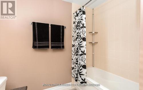 21 Arkwright Drive, Brampton, ON - Indoor Photo Showing Bathroom