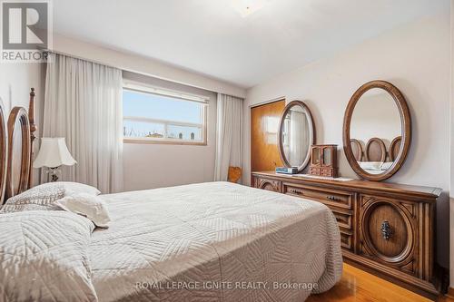3746 Teeswater Road, Mississauga, ON - Indoor Photo Showing Bedroom