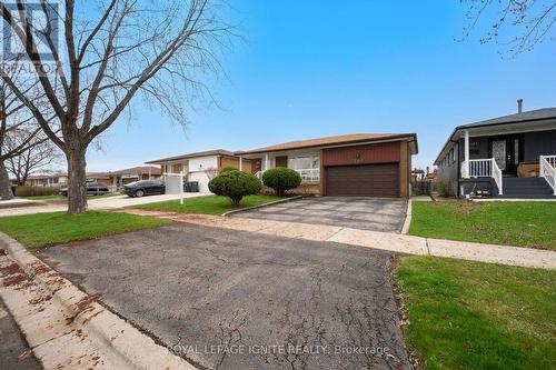 3746 Teeswater Road, Mississauga, ON - Outdoor