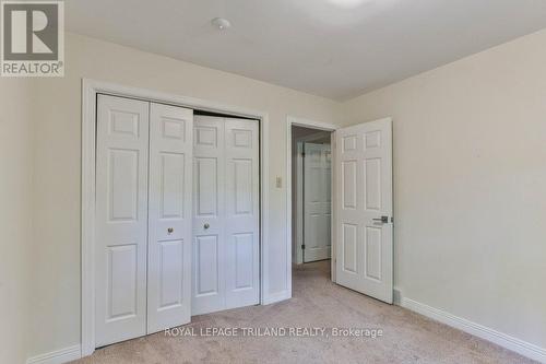 97 Timber Drive, London South (South B), ON - Indoor
