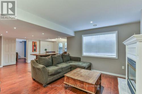 97 Timber Drive, London South (South B), ON - Indoor Photo Showing Living Room