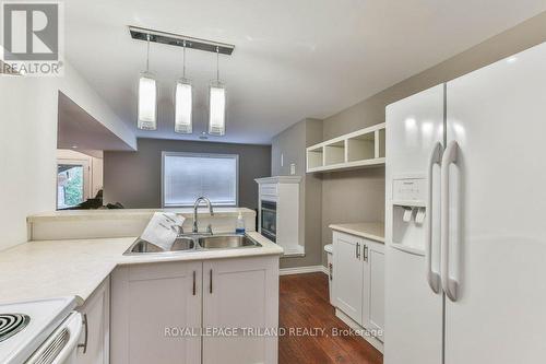 97 Timber Drive, London South (South B), ON - Indoor Photo Showing Kitchen With Double Sink
