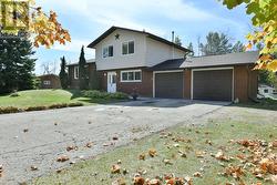 2 SALMON SIDE ROAD Rideau Lakes, ON K7A 4S5