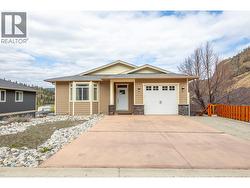 8738 PALMER Place Summerland, BC V0H 1Z2
