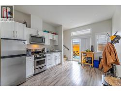 Suite Dining Area - 