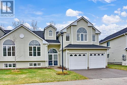 61 BARKER BOULEVARD  Collingwood, ON L9Y 4W4