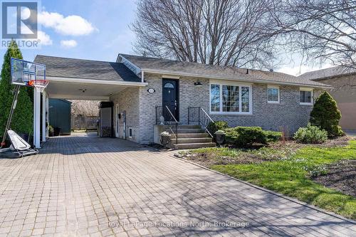 12 BRYAN DRIVE  Collingwood, ON L9Y 2K7