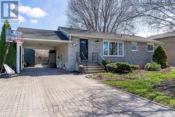 12 BRYAN DRIVE  Collingwood, ON L9Y 2K7