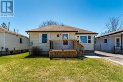 14 WOLFE STREET Penetanguishene, ON L9M 1B9