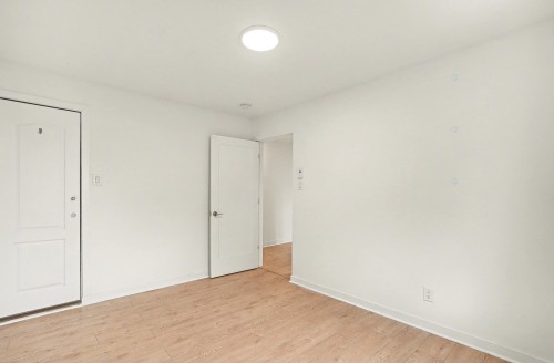 Bedroom - 1392 Rue Decelles, Montréal (Saint-Laurent), QC - Indoor Photo Showing Other Room