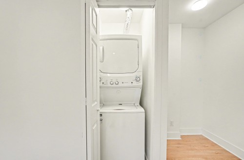 Laundry - 1392 Rue Decelles, Montréal (Saint-Laurent), QC - Indoor Photo Showing Laundry Room