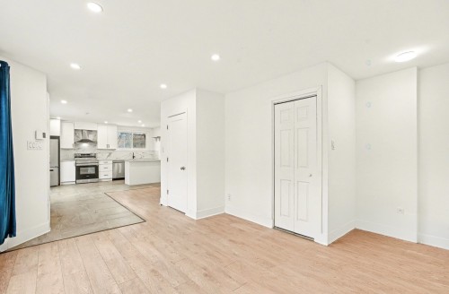 Living Room - 1392 Rue Decelles, Montréal (Saint-Laurent), QC - Indoor