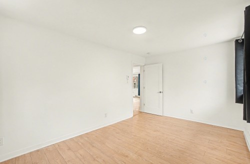 Bedroom - 1392 Rue Decelles, Montréal (Saint-Laurent), QC - Indoor Photo Showing Other Room