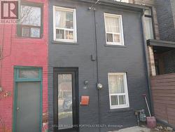 58 MANNING AVENUE Toronto, ON M6J 2K5