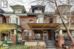 88 GRACE STREET  Toronto, ON M6J 2S2