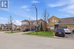 741 HUTCHINSON AVENUE  Milton, ON L9T 6A7