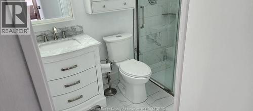 150 Park Unit# 2412, Windsor, ON - Indoor Photo Showing Bathroom
