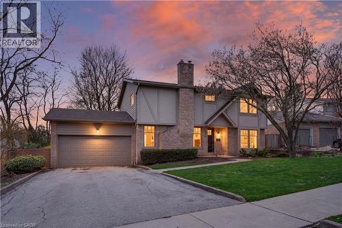 1878 HEATHER HILLS Drive  Burlington, ON L7P 3A3